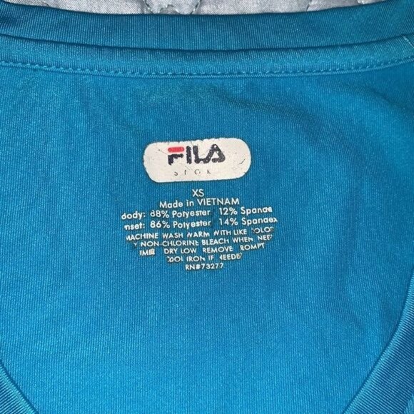Fila Womens XS Blue V-Neck Activewear Shirt With Mesh Panels Polyester/Spandex B - Picture 2 of 7